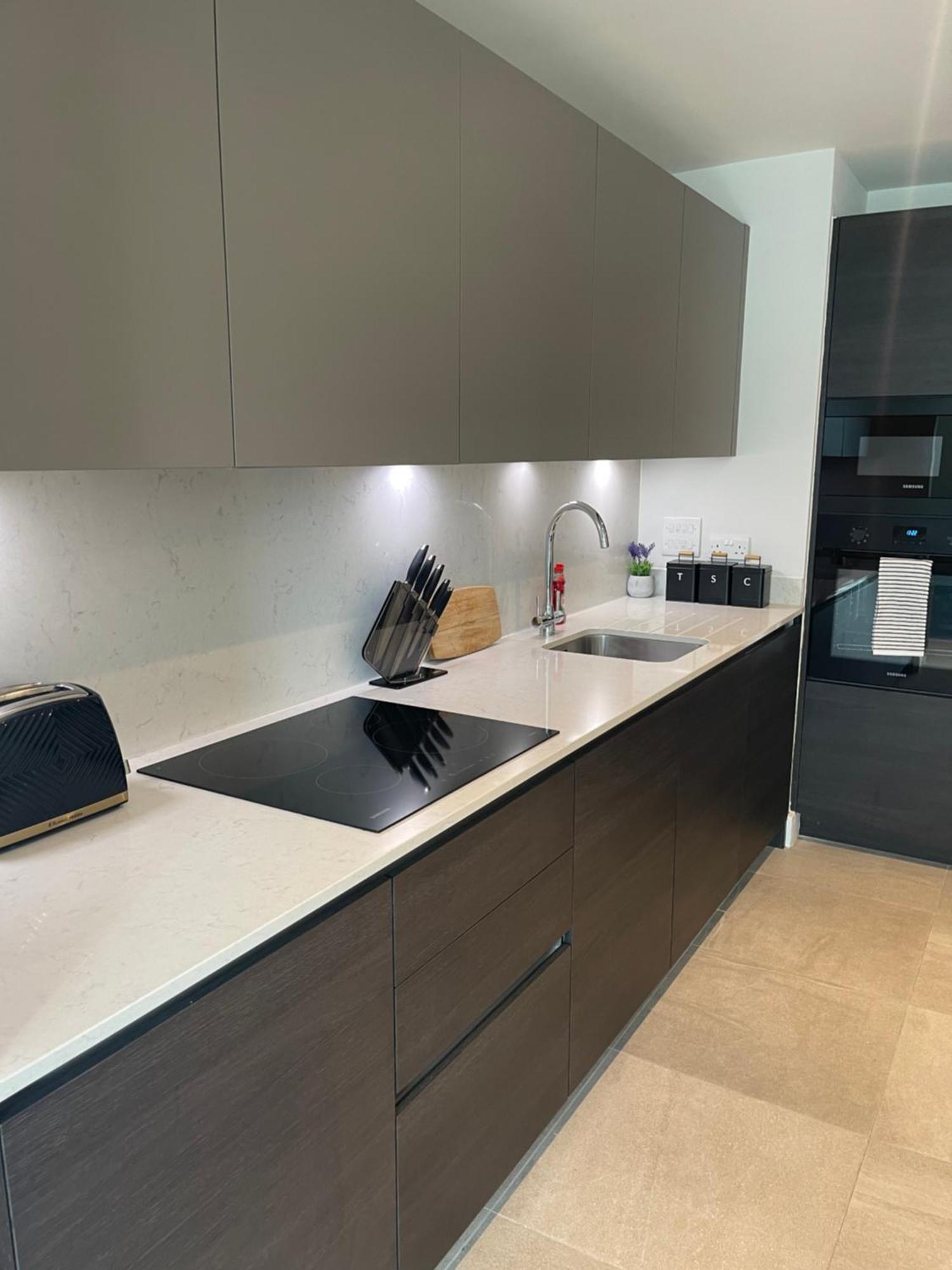 Apartamento Modern 2 Bedroom City Centre W Balcony Manchester
